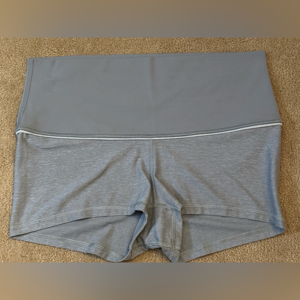 Lululemon Gray High-Waisted Athletic Bike Dance Volleyball Shorts